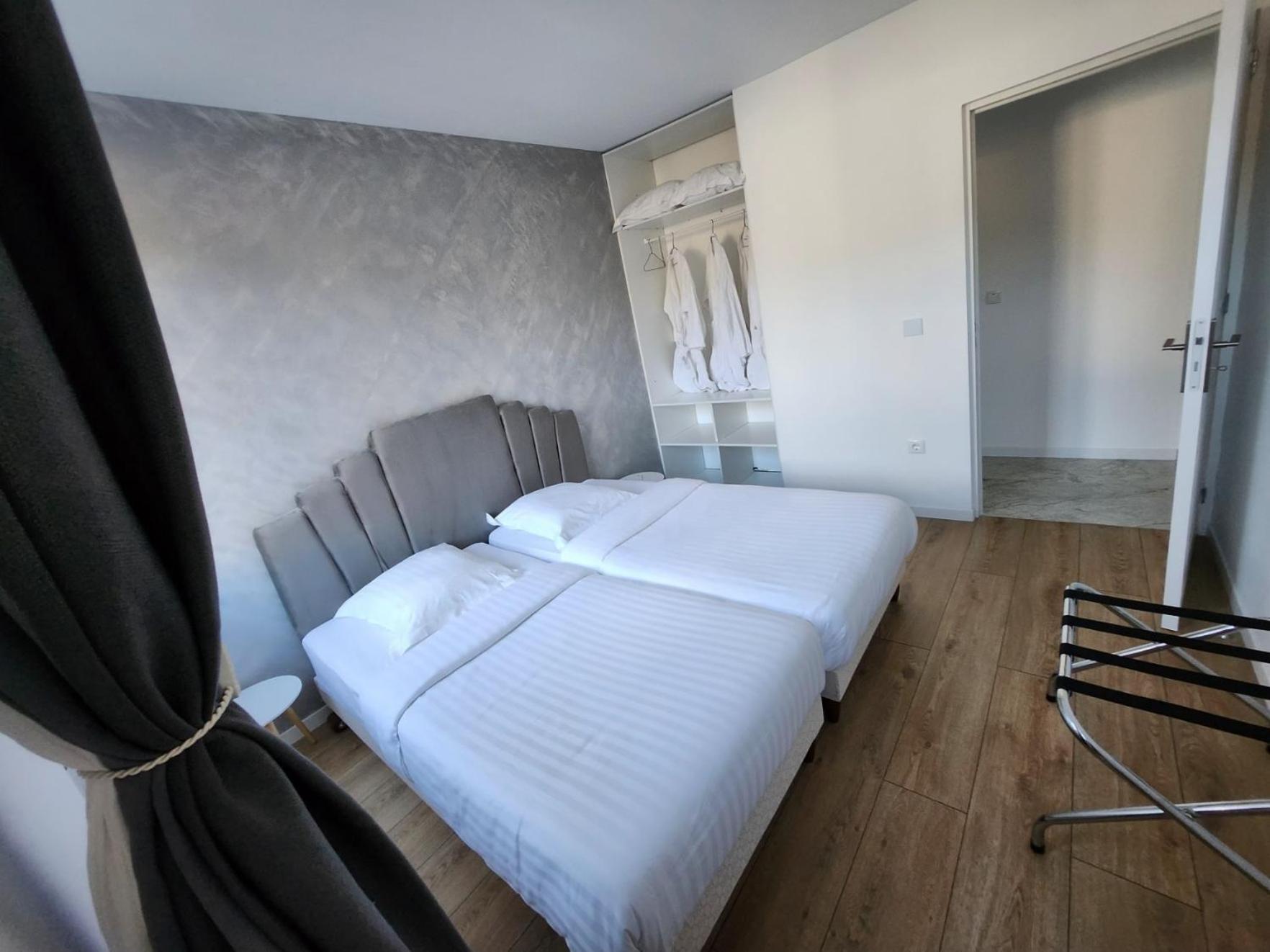 Apartment Dima's Maison *